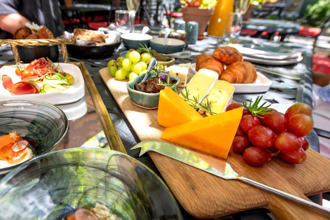 La Fontaine Boutique Hotel By The Oyster Collection Franschhoek Bagian luar foto