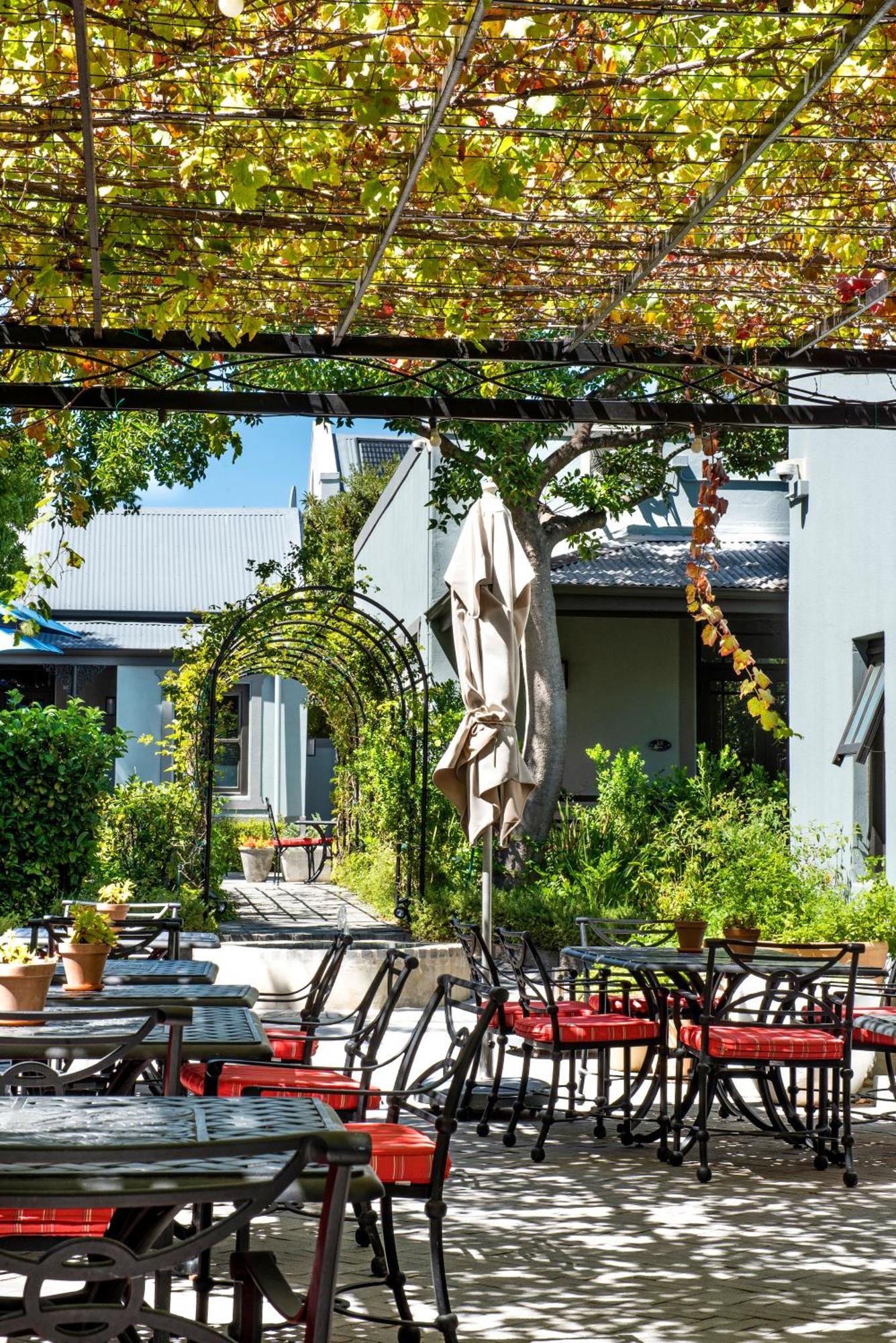 La Fontaine Boutique Hotel By The Oyster Collection Franschhoek Bagian luar foto